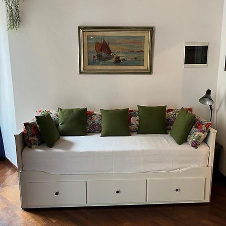 Luxury Central Flat River View Appartement Florence Buitenkant foto