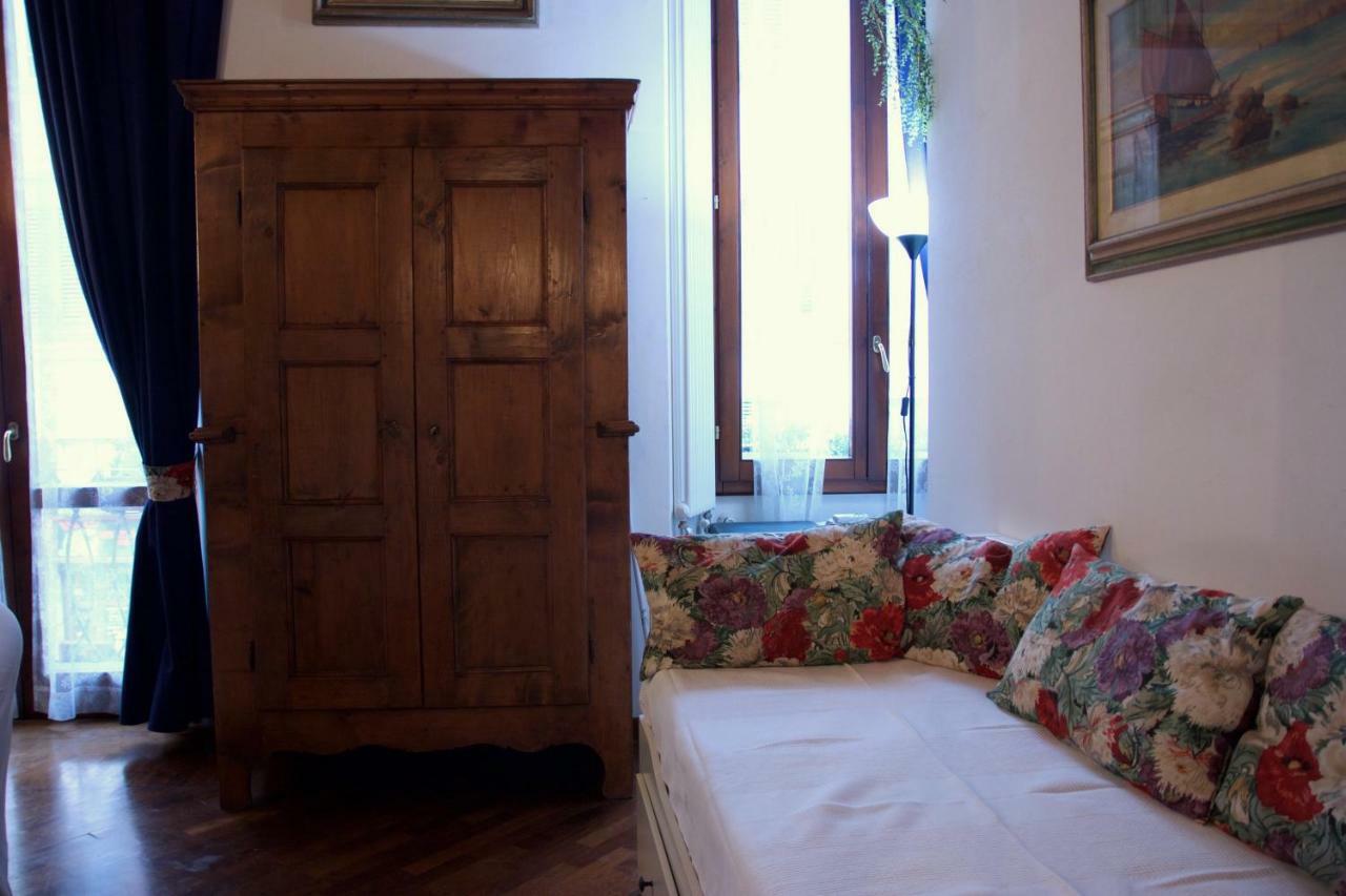 Luxury Central Flat River View Appartement Florence Buitenkant foto